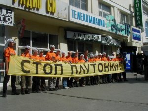 127800_127123723971805_376888_n