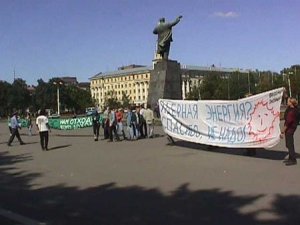 129750_129064190444425_2039563_n